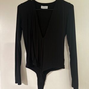 CLYQUE the label one piece